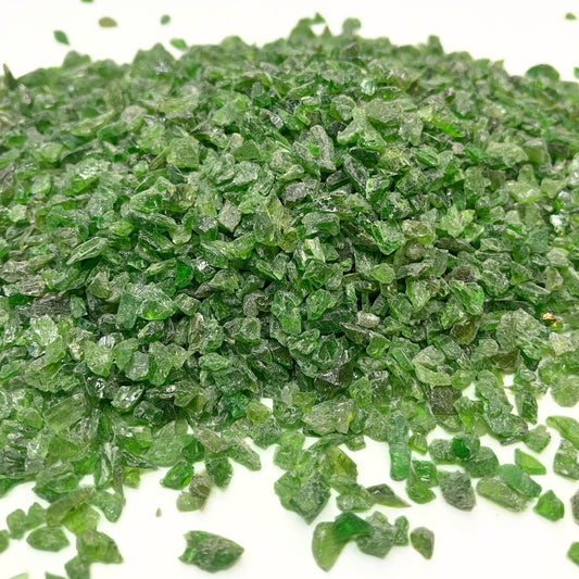 Crushed PREMIUM Gemmy Chrome Diopside (Pyroxene) Chips from Siberia, Pea-Sized Gravel (2mm-4mm) for Inlay, Resin Art, Embellishments or Orgone Pyramids