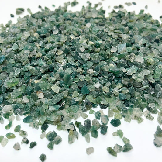 Crushed Dark Green Moss Agate Chips from India, Pea-Sized Gravel (2mm-4mm) for Inlay, Resin Art, Embellishments or Orgone Pyramids