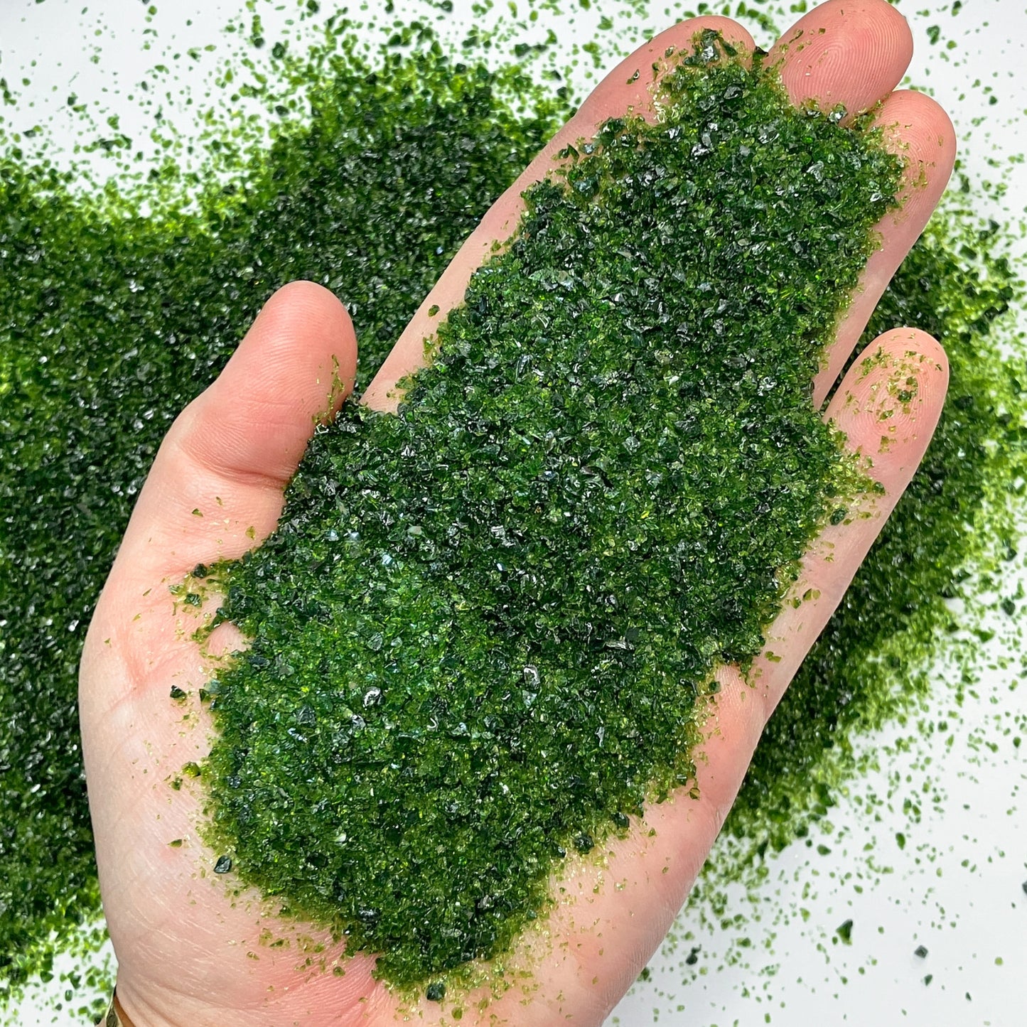 Crushed Green Goldstone Sand (Synthetic), Medium Crush (0.25mm-2mm) for Woodworking and Ring Inlay, Resin Art, Memorial Jewelry