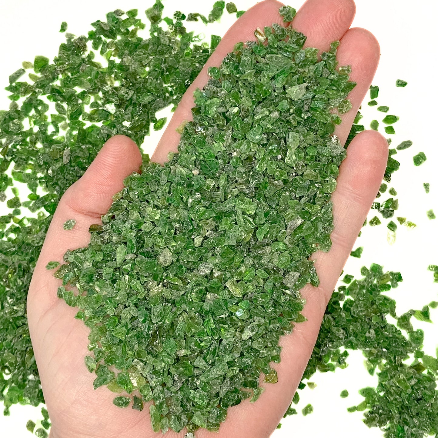 Crushed PREMIUM Gemmy Chrome Diopside (Pyroxene) Chips from Siberia, Pea-Sized Gravel (2mm-4mm) for Inlay, Resin Art, Embellishments or Orgone Pyramids