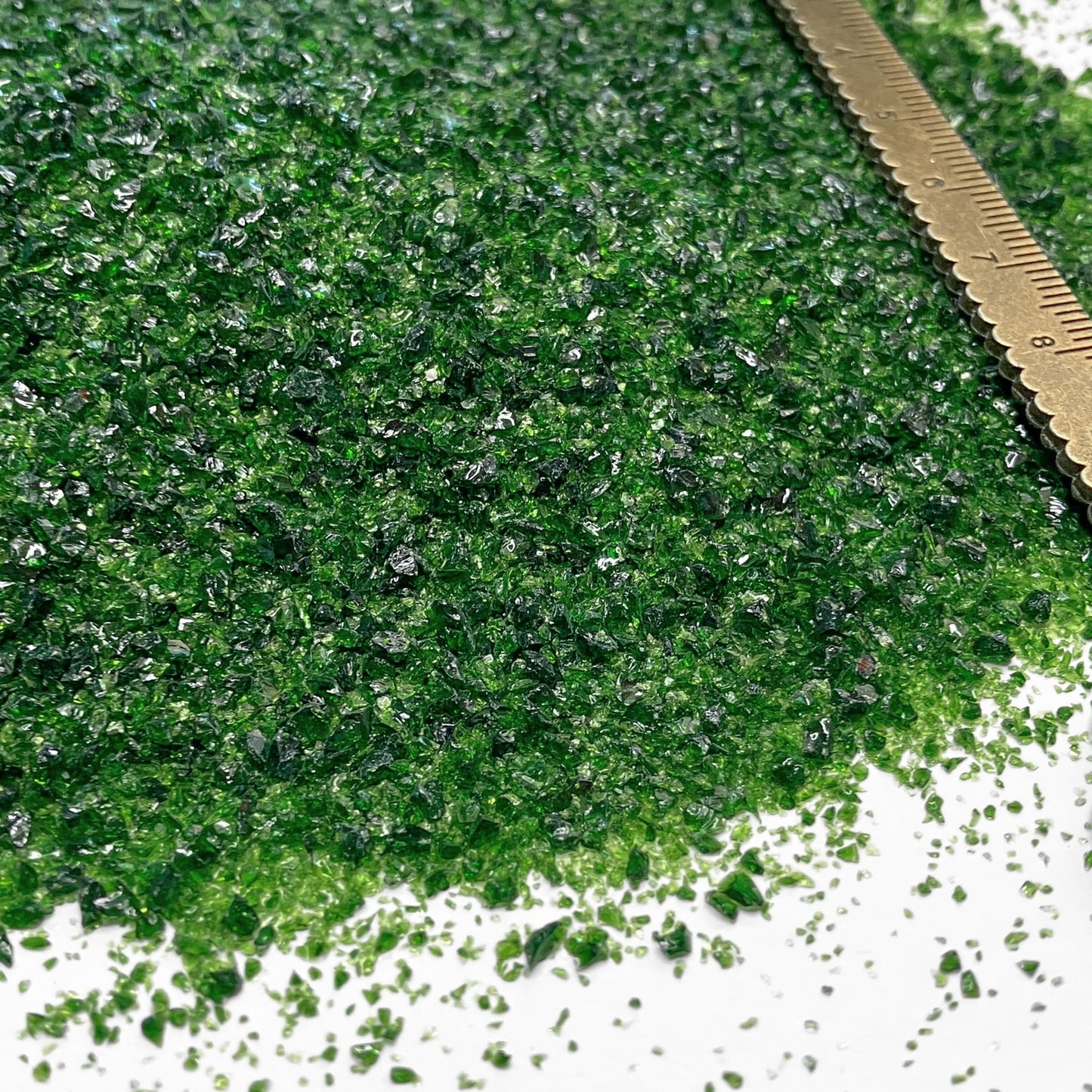 Crushed Green Goldstone Sand (Synthetic), Medium Crush (0.25mm-2mm) for Woodworking and Ring Inlay, Resin Art, Memorial Jewelry