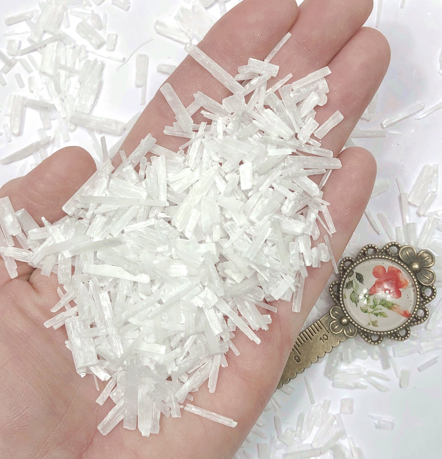 Crushed White Selenite Blades (Gypsum) from Morocco, Coarse Crush (2mm-4mm in Width, 0.5cm-2cm in Length)
