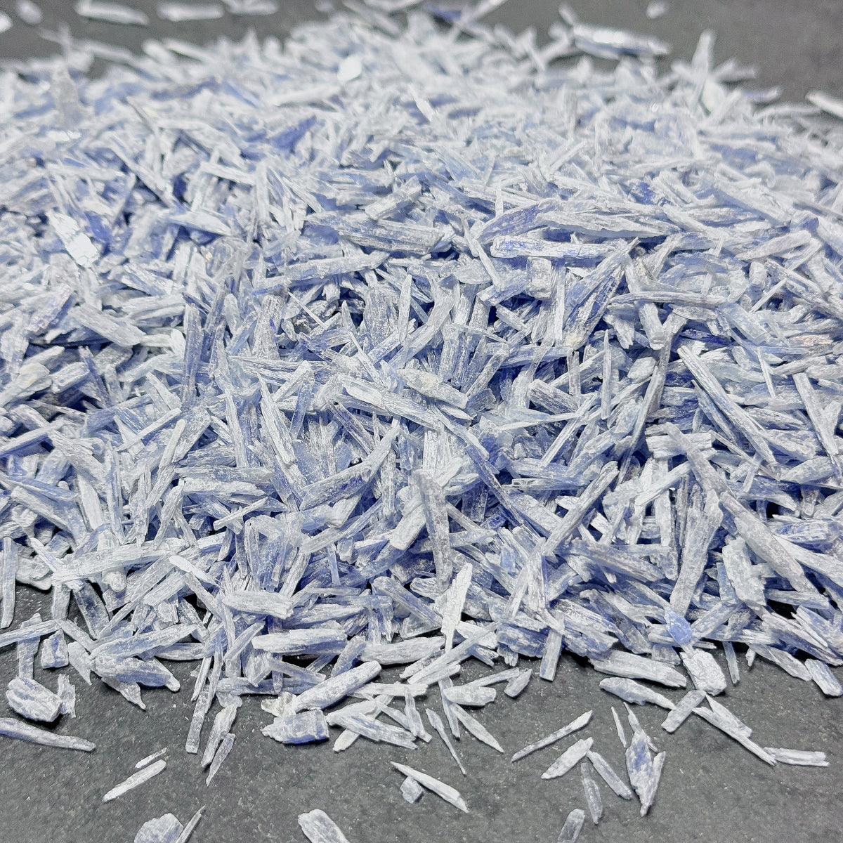 Crushed Blue Kyanite Small Blades (Grade A) from Brazil, 1cm-3cm in Length, 2mm-4mm in Width, for Inlay, Resin Art, Embellishments or Orgone Pyramids